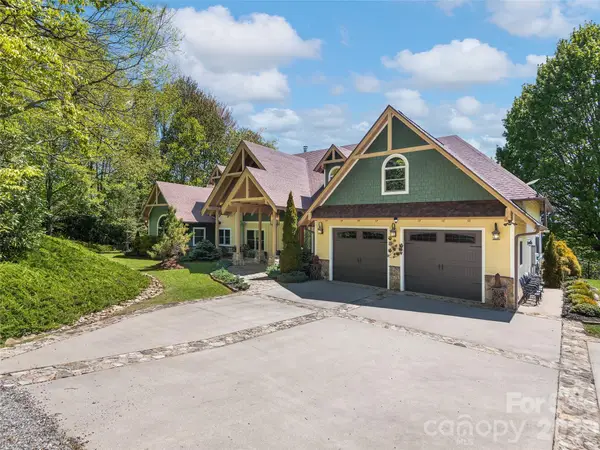 350 Snow Flake Lane, Maggie Valley, NC 28751