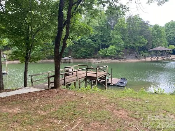 536 Oak Tree Road, Mooresville, NC 28117