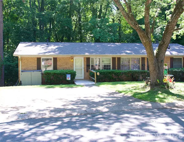 4631 Highlake Drive, Charlotte, NC 28215