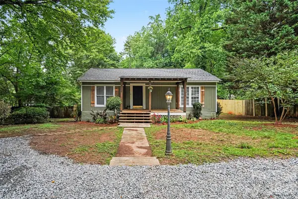 9118 S Lakebrook Road, Charlotte, NC 28214