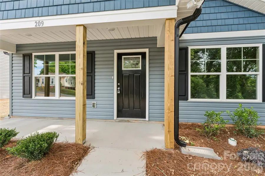 209 W 17th Street, Kannapolis, NC 28081 - #3