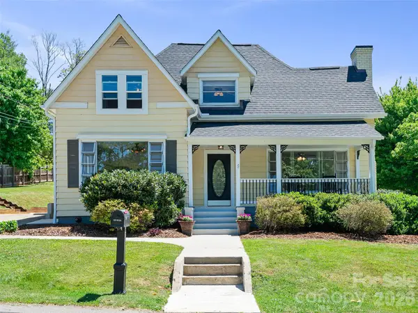 118 Robertson Street, Burnsville, NC 28714