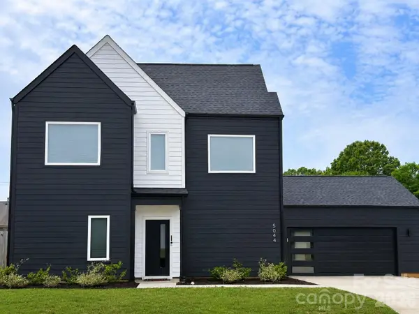 5044 Double Lakes Drive, Charlotte, NC 28212