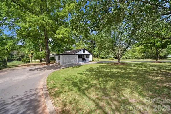 907 Amelia Street, Newberry, SC 29108