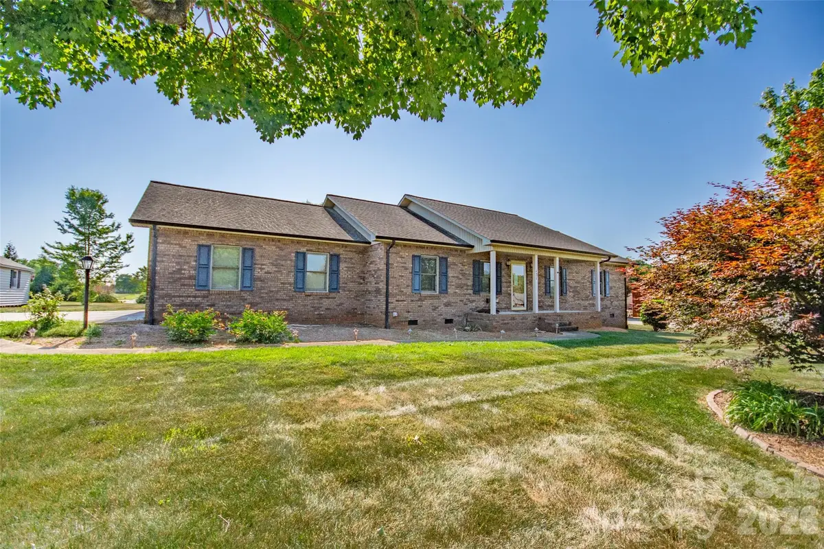 151 Meadow Oaks Drive, Statesville, NC 28625 - #1
