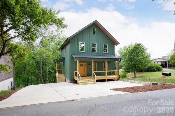 76 Jonestown Road, Asheville, NC 28804