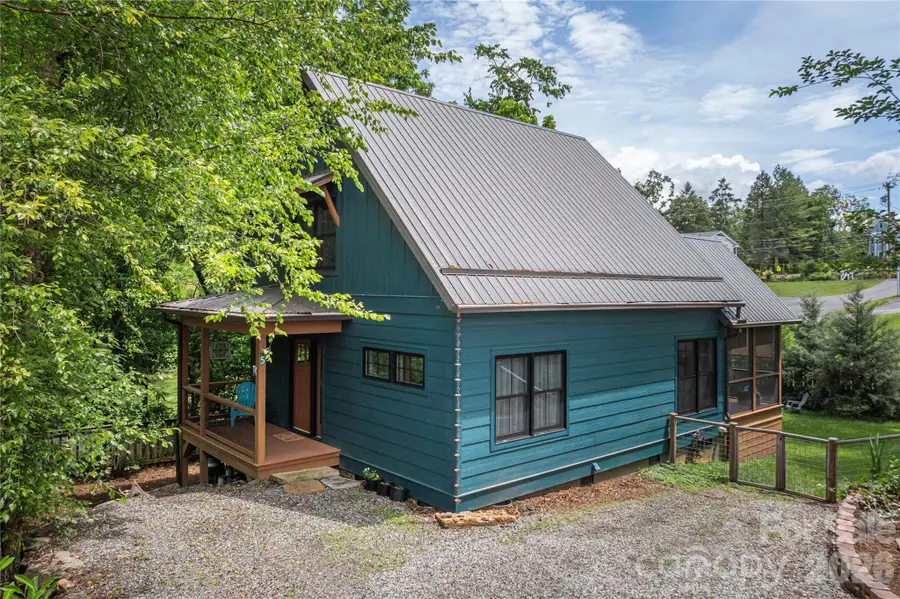 5 Grove Street, Weaverville, NC 28787 - #2