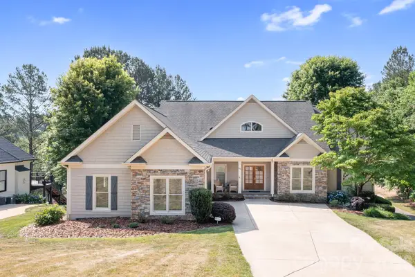 7274 Woodside Court, Denver, NC 28037