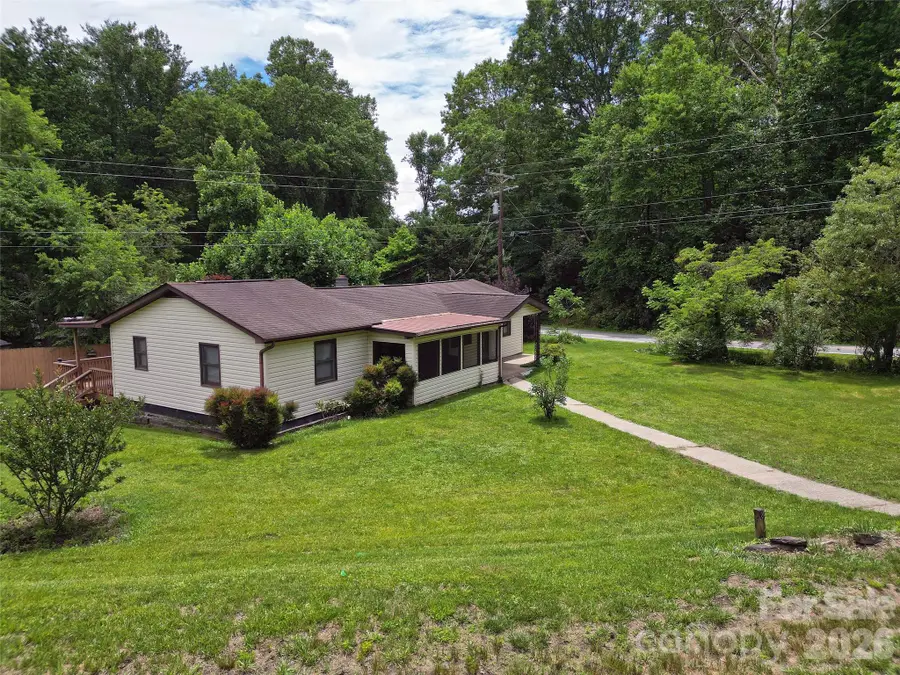 22 Mcminn Road, Hendersonville, NC 28792 - #3