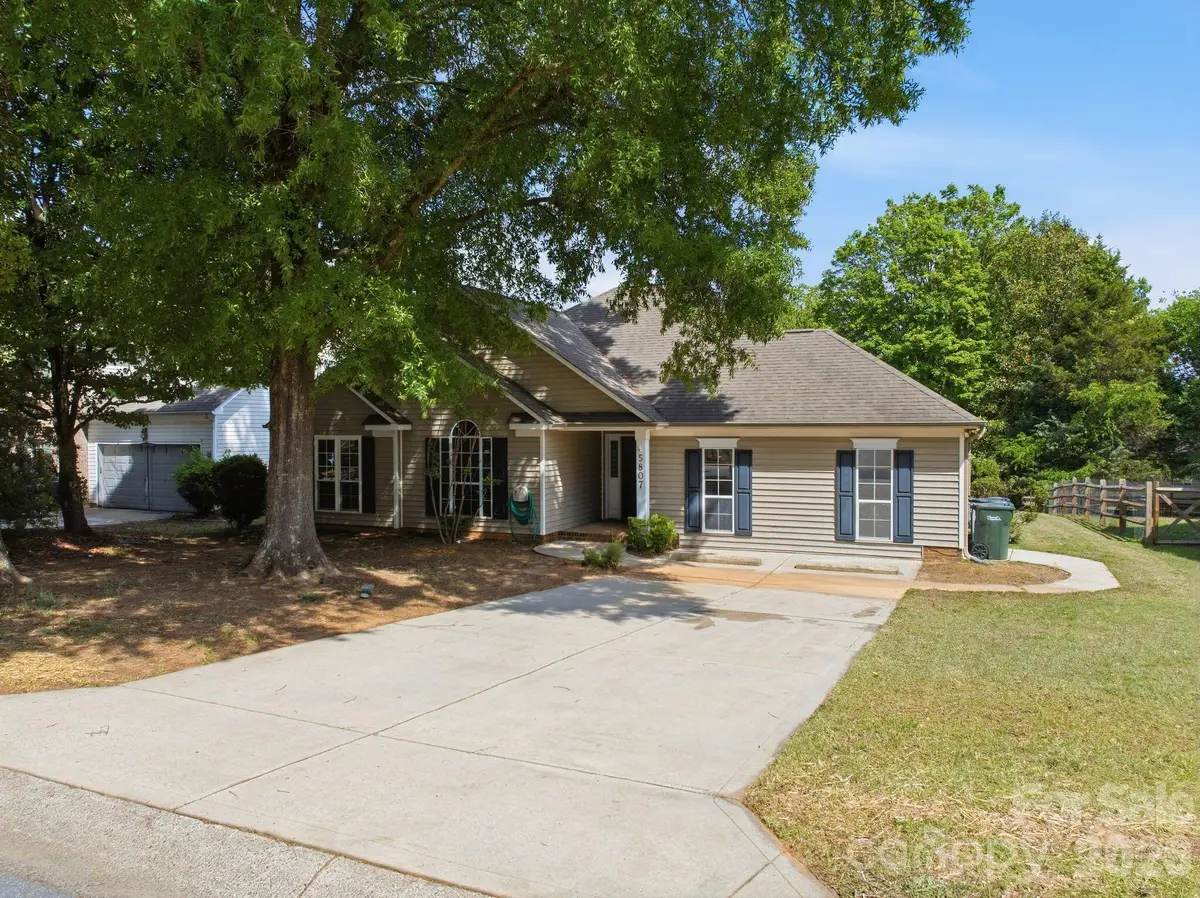 5807 Timber Falls Place Nw, Concord, NC 28027 - #1