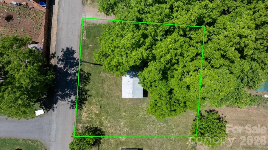 112 E 13th Street, Newton, NC 28658 - #2