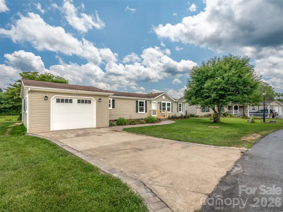 448 Riverwind Drive, Hendersonville, NC 28739 - #2