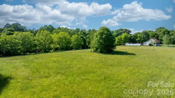 5587 Lee Cline Road, Conover, NC 28613