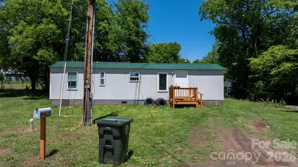 120 E 13th Street, Newton, NC 28658