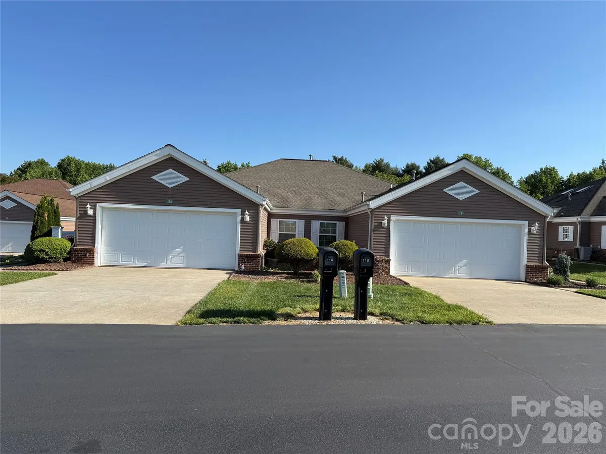 11 A Heather Way, Candler, NC 28715 - #1