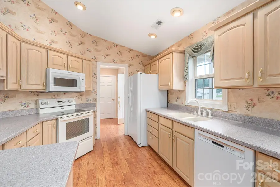 11 Heather Way #A, Candler, NC 28715 - #3