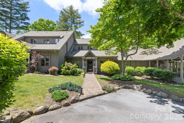 84 Fairway Villas Drive, Sapphire, NC 28774