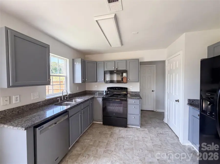 7115 Wandering Creek Drive, Charlotte, NC 28216 - #3