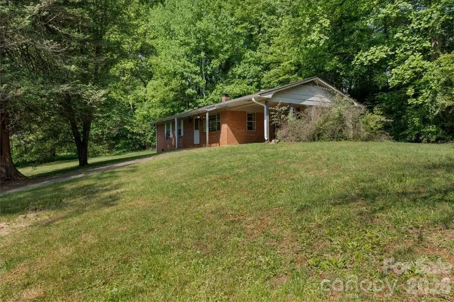 156 Old Sweetwater Road, Robbinsville, NC 28771 - #3