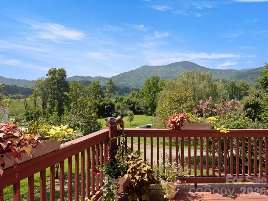 64 Cradling Cove, Waynesville, NC 28785 - #2