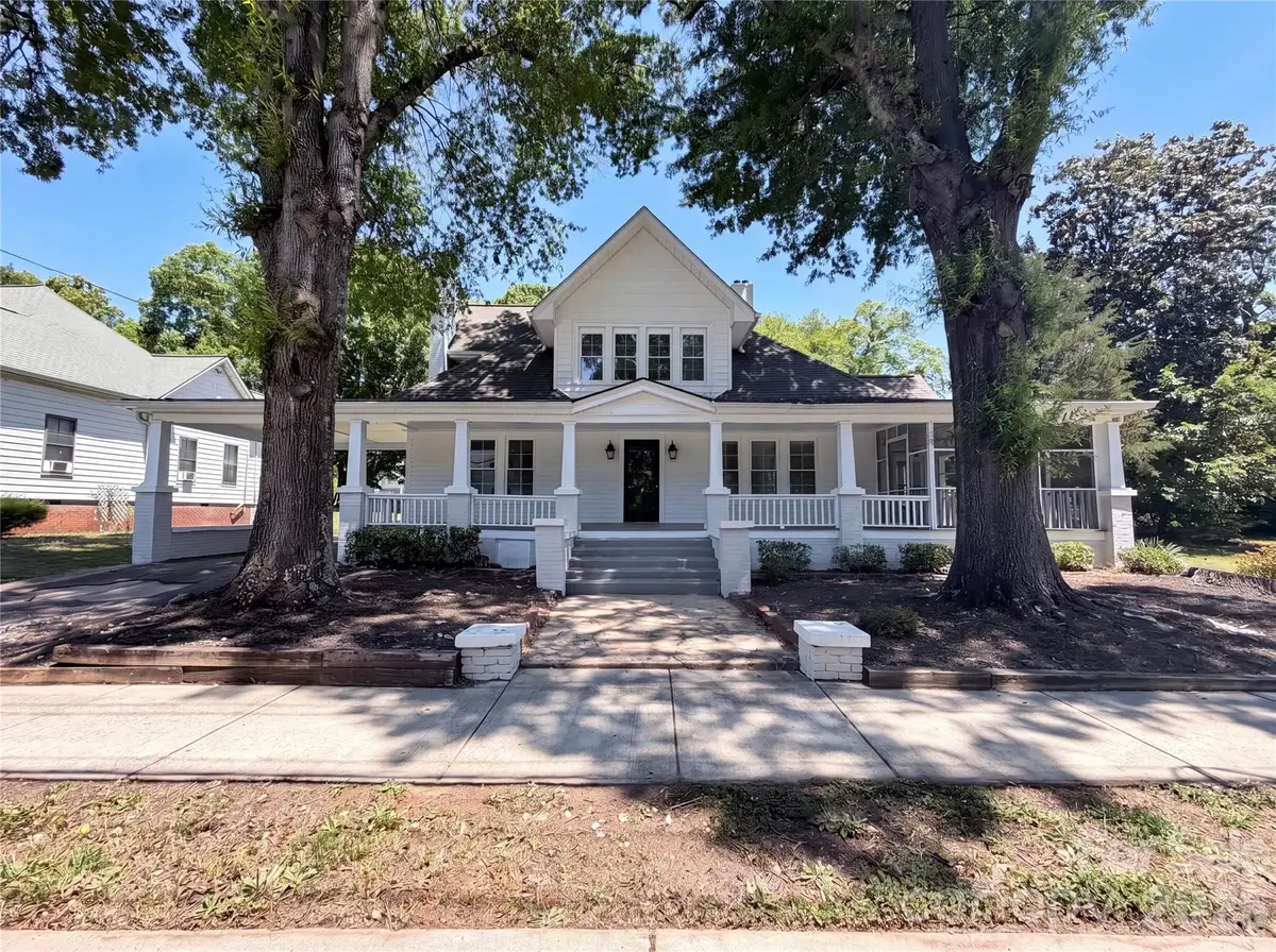 329 W Mclelland Avenue, Mooresville, NC 28115 - #1