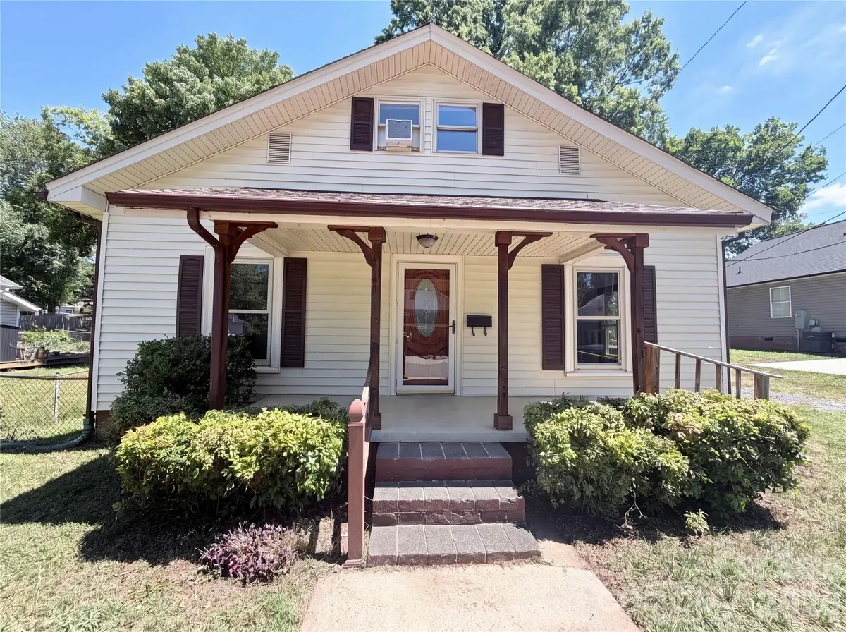 406 Dingler Avenue, Mooresville, NC 28115 - #1