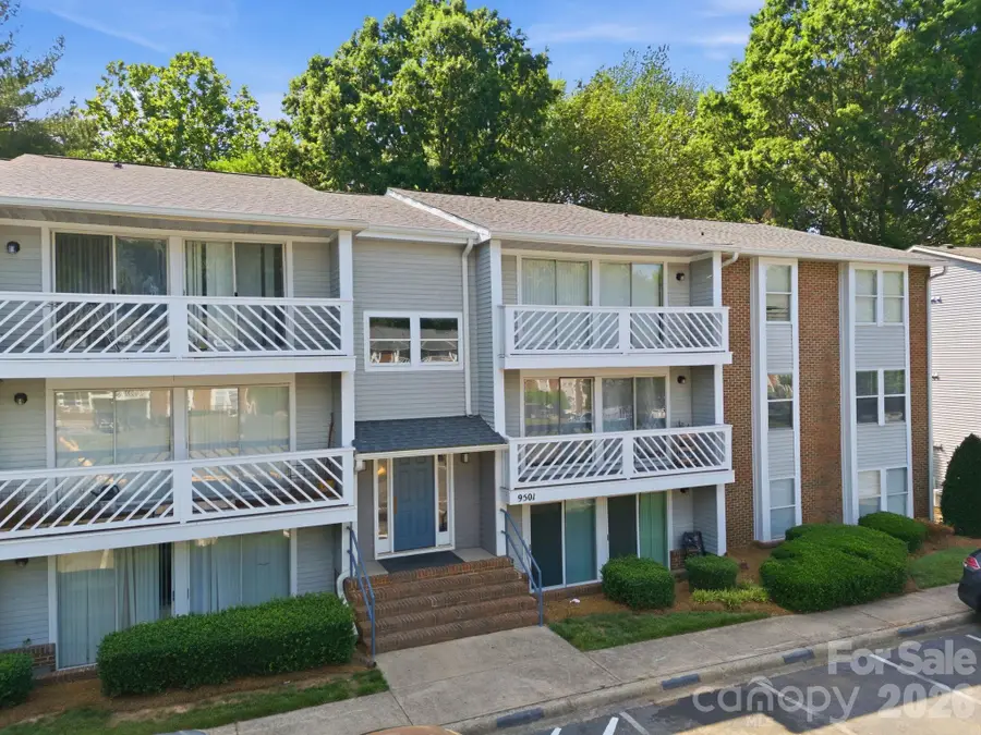 9501 Shannon Green Drive, Charlotte, NC 28213 - #2