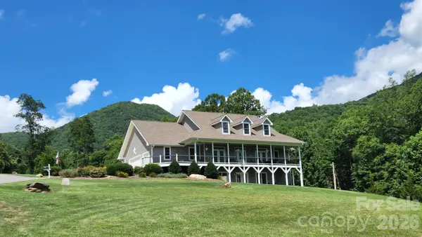 96 Buckeye Branch Drive, Clyde, NC 28721