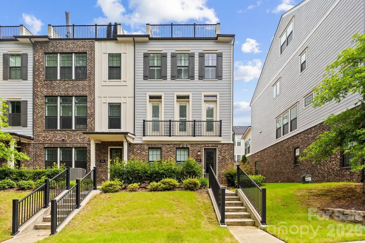 2525 Deacon Avenue, Charlotte, NC 28204 - #1