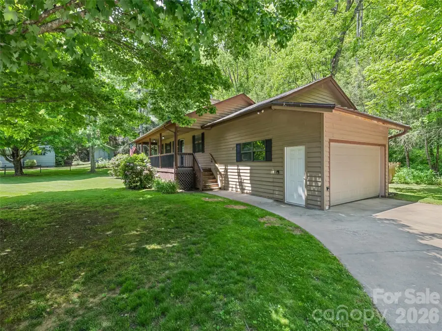 165 Clearwater Drive, Waynesville, NC 28785 - #3