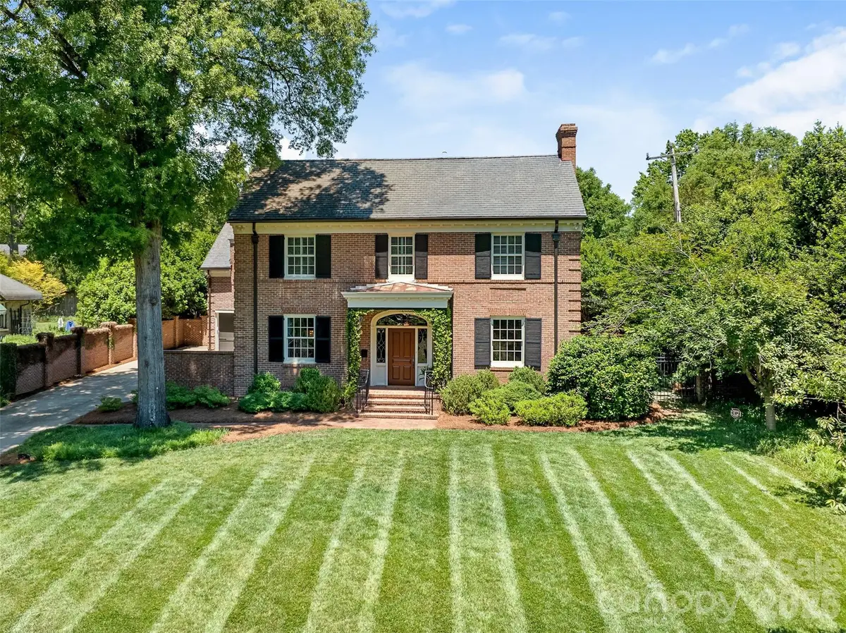 714 Edgehill Road N, Charlotte, NC 28207 - #1