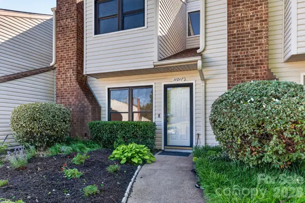 11017 Carmel Crossing Road, Charlotte, NC 28226