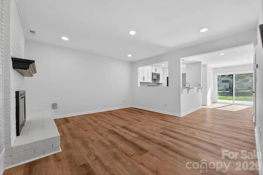 11017 Carmel Crossing Road, Charlotte, NC 28226 - #3