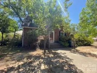 413 Rice Street, Hamlet, NC 28345 - #1