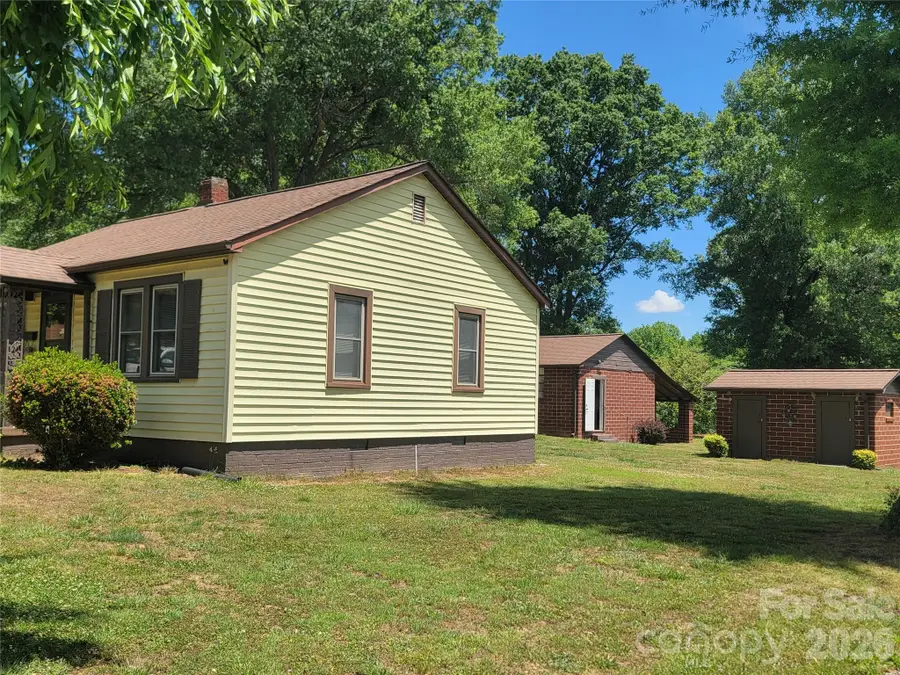 320 Cook Street, Mooresville, NC 28115 - #2