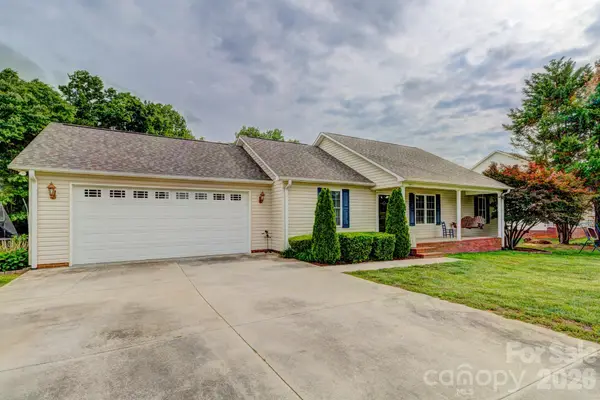 4671 Garys Place, Crouse, NC 28033
