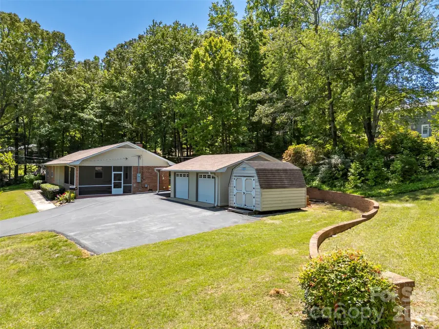 113 Chestnut Road, Landrum, SC 29356 - #2