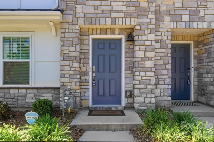 3742 Memorial Parkway, Charlotte, NC 28217 - #2