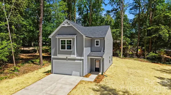 215 Edgewood Circle, Morganton, NC 28655