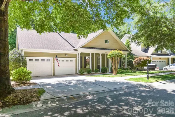 240 Clairborne Court, Matthews, NC 28104