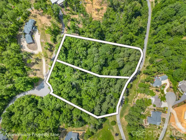 97 Longspur Lane, Asheville, NC 28804