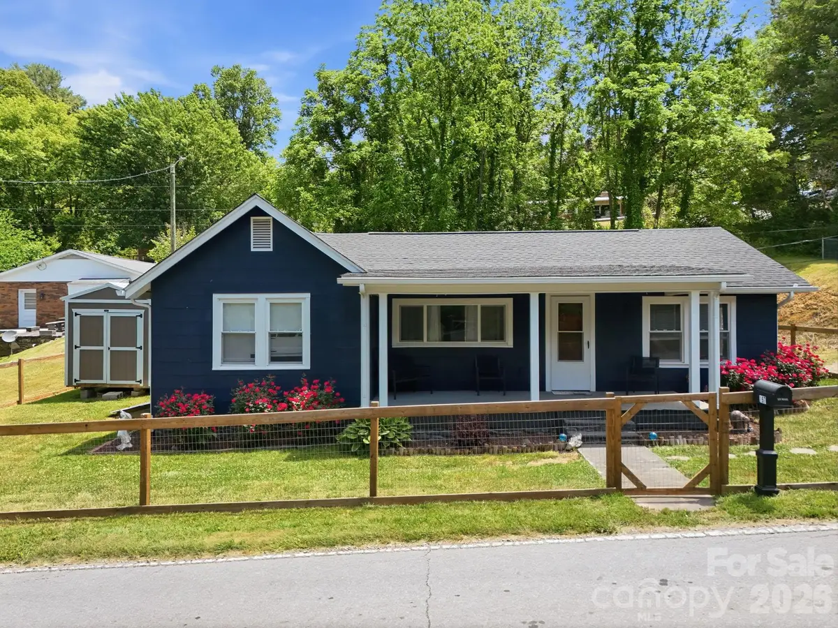 197 Mulberry Street, Clyde, NC 28721 - #1