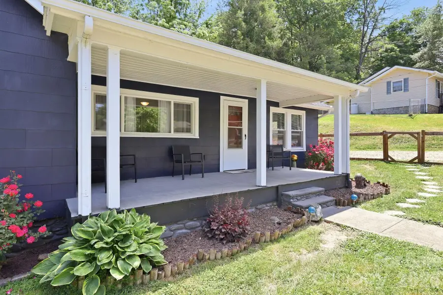 197 Mulberry Street, Clyde, NC 28721 - #2