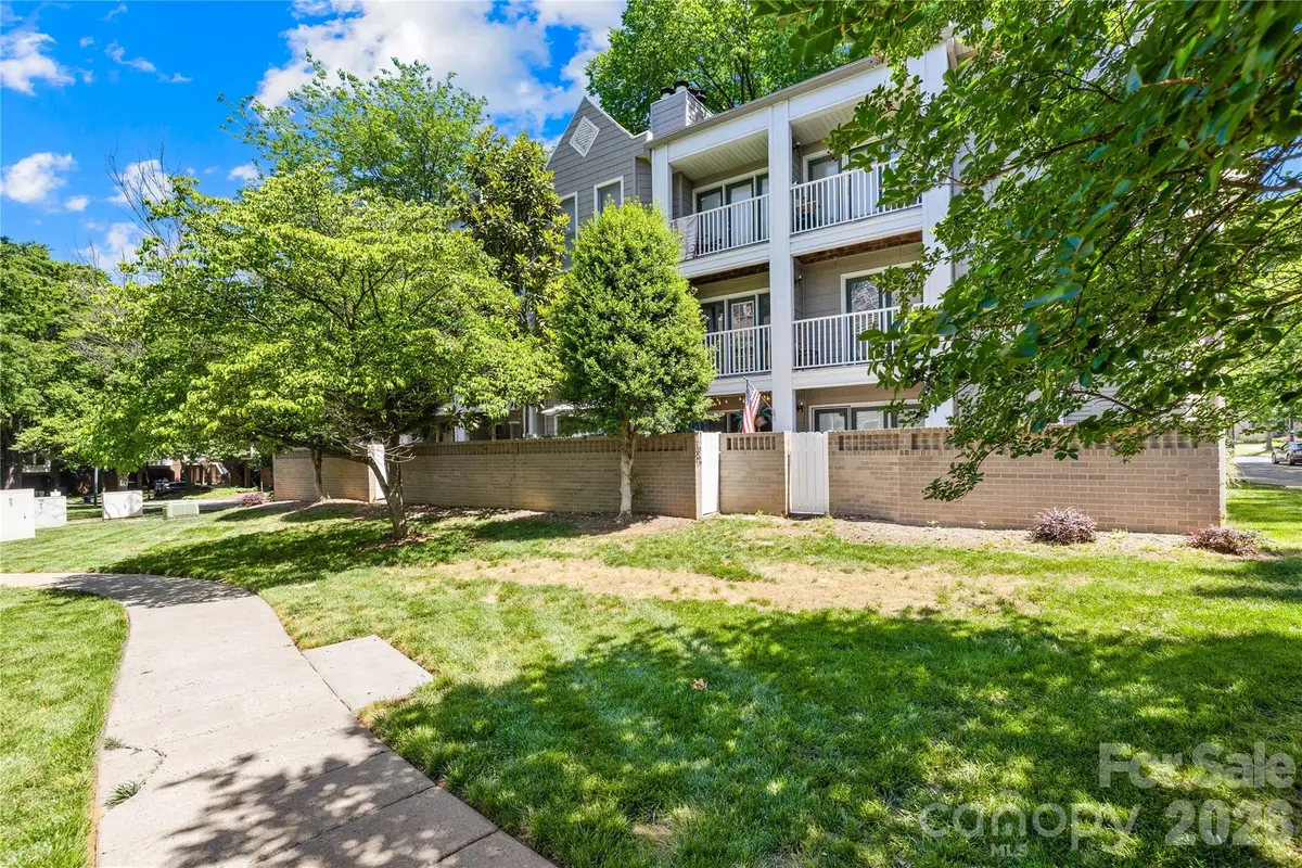 244 S Cedar Street #3, Charlotte, NC 28202 - #1