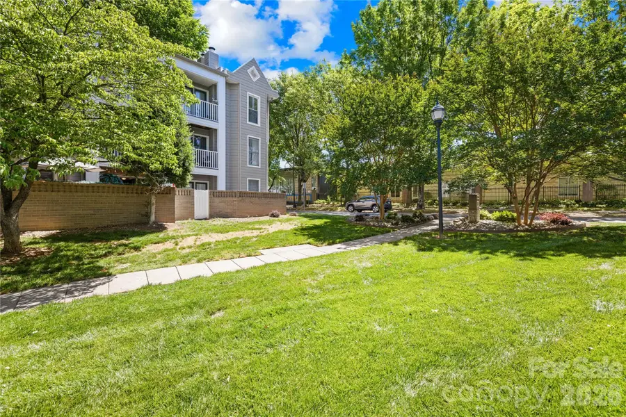 244 S Cedar Street #3, Charlotte, NC 28202 - #2