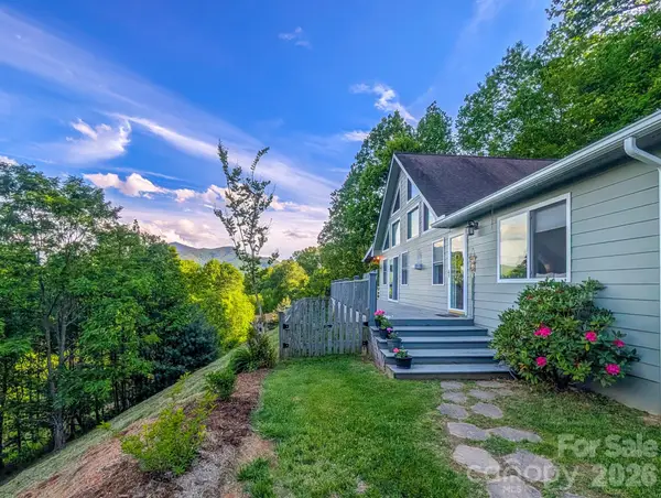 305 Majestic Mountain Drive, Burnsville, NC 28714