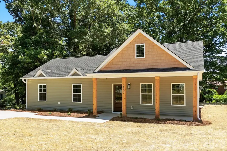 2507 Pacer Lane, Statesville, NC 28677 - #2
