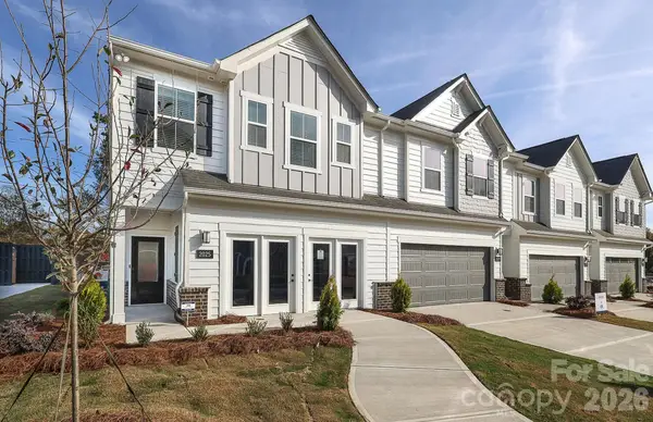 2015 Bayou Trace Drive, Charlotte, NC 28262