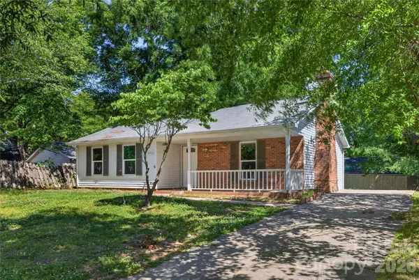 5911 Morninglow Court, Charlotte, NC 28212