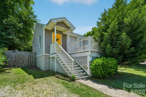 1824 Double Oaks Road, Charlotte, NC 28206